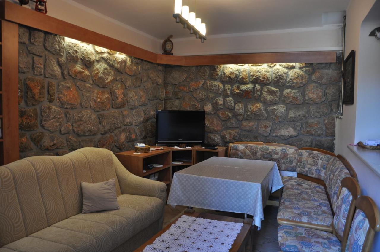 Apartmani Karla Klenovica Esterno foto