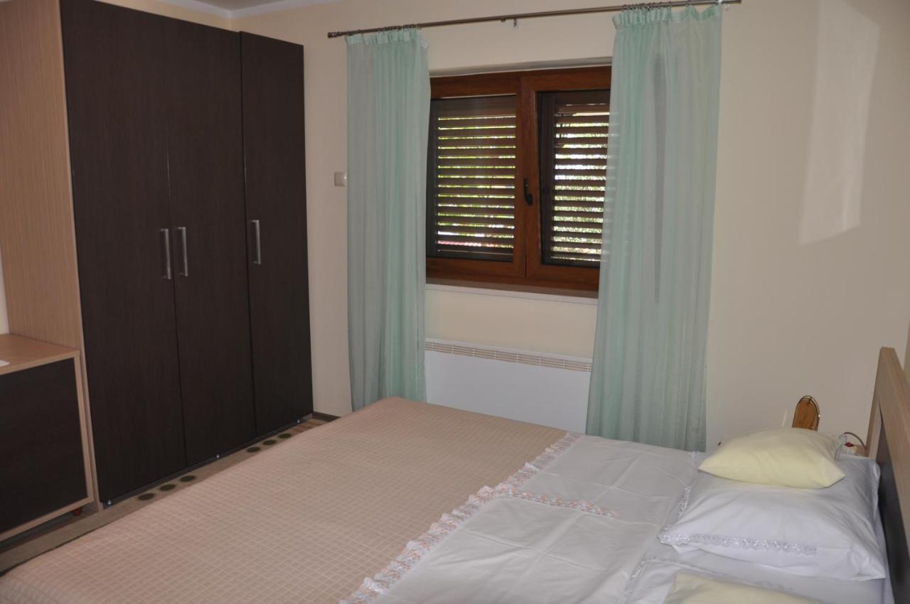 Apartmani Karla Klenovica Esterno foto