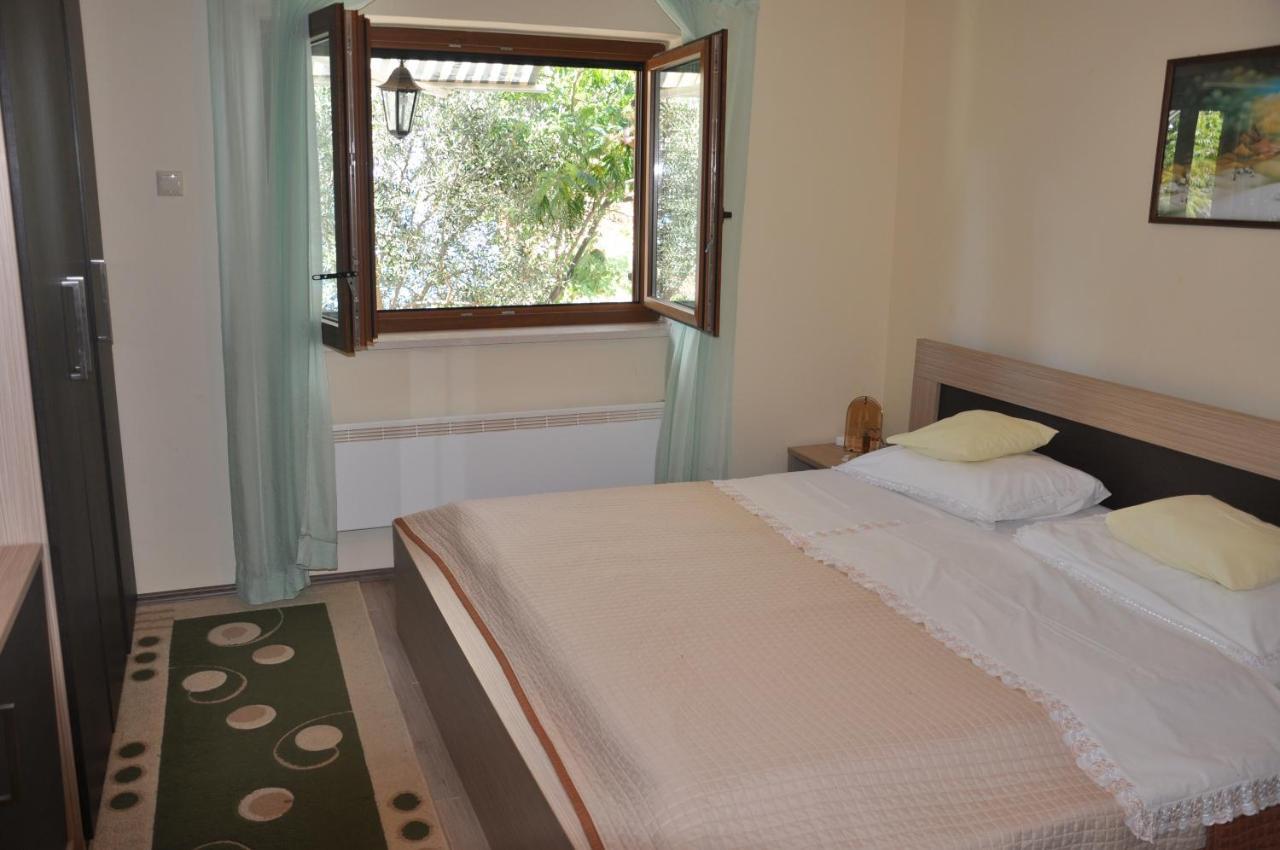 Apartmani Karla Klenovica Esterno foto